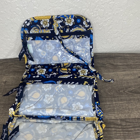 Traveling jewelry or makeup bag - Picture 5 of 8